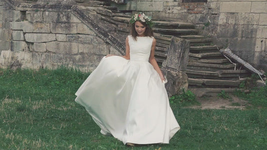 Wedding Dresses & Apparel Vcard #2